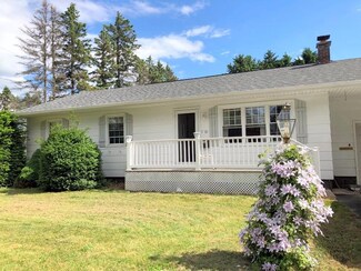 10 Pleasant St, Sayre, PA 18840