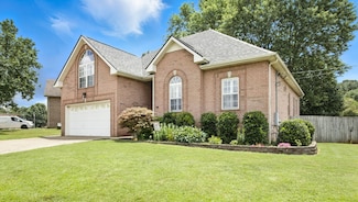 125 Cherokee Dr, White House, TN 37188