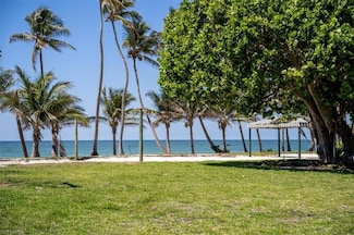 2170 Gordon Dr, Naples, FL 34102