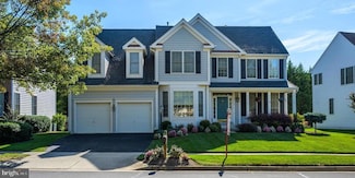 25868 Flintonbridge Dr, Chantilly, VA 20152