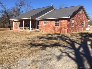 13255 E Grassy Creek Rd, Coleman, OK 73432