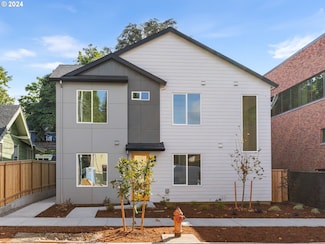 1318 NE 46th Ave, Portland, OR 97213