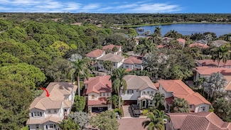 638 Moondancer Ct, Palm Beach Gardens, FL 33410
