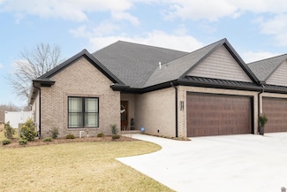 3910 Pines Rd, Paducah, KY 42001