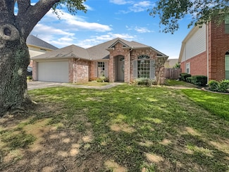 5007 Sienna Heights Ln, Pasadena, TX 77505