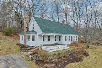 98 Governor Wentworth Hwy, Mirror Lake, NH 03853