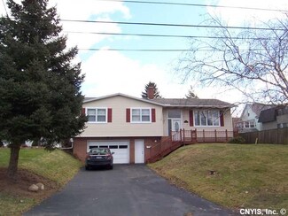 100 Kenwick Dr, Syracuse, NY 13208