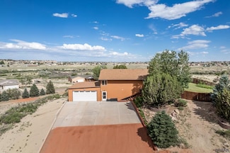643 S Chimazo Dr, Pueblo, CO 81007