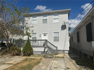 2667 Jonquil St, New Orleans, LA 70122