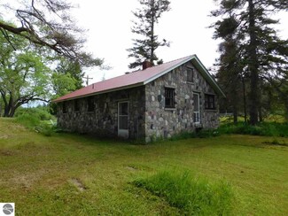 6930 Michigan 33, Atlanta, MI 49709