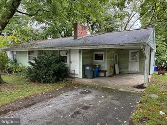 4 Memory Ln, York, PA 17402