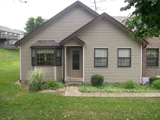 1 Blackberry Ln, Delphi, IN 46923