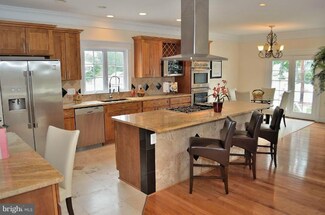 639 23rd St S, Arlington, VA 22202