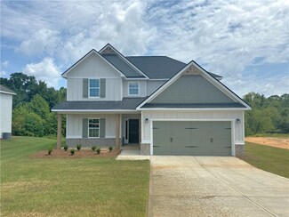 51 Quail Run Ave, Smiths Station, AL 36877