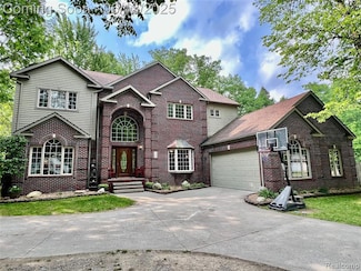 72 Northwood Ln, Sandusky, MI 48471