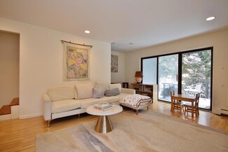 106 Kemeys Ave Unit 6, Briarcliff Manor, NY 10510