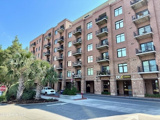 10 Grace St Unit 301, Wilmington, NC 28401