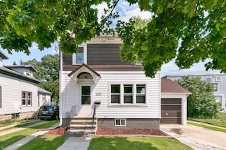 230 N Dickason Blvd, Columbus, WI 53925