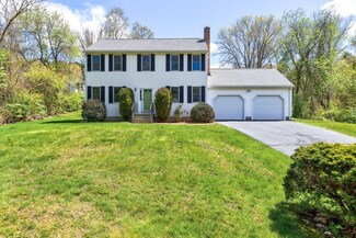2 Chestnut Hill Dr, Webster, MA 01570