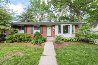1024 Hasper Dr, Ann Arbor, MI 48103