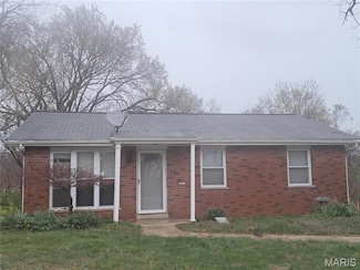 2944 Raw Wind Dr, High Ridge, MO 63049
