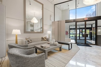 280 Boylston St Unit 908, Chestnut Hill, MA 02467