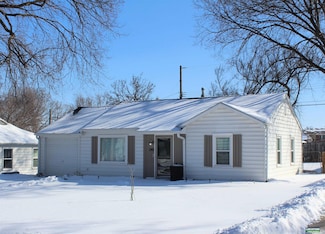 240 S 46th St, Lincoln, NE 68510