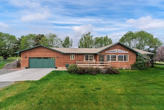 3 Cascade Ln, Livingston, MT 59047