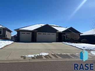 4308 S Alpine Ave, Sioux Falls, SD 57110