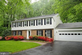12246 Westwood Hills Dr, Herndon, VA 20171