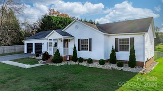 195 S Main St, Granite Falls, NC 28630