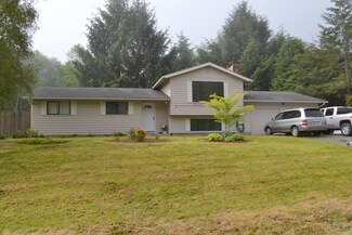 15 Kellogg Rd E, Clallam Bay, WA 98326