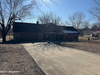151 Flamingo Dr, Shepherdsville, KY 40165