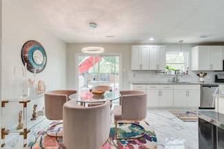 1706 England Rd, Arlington, TX 76013