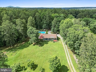 13293 Beechwood Ln, Rixeyville, VA 22737