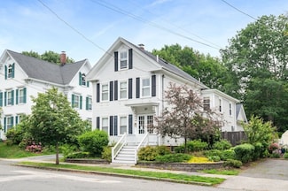 30 Oakland St Unit 2, Newburyport, MA 01950