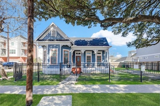 1318 Bingham St, Houston, TX 77007