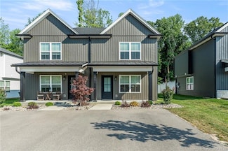 2051 Aster Dr, Jeffersonville, IN 47130