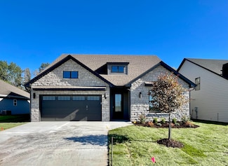 2705 Misty Flower Dr, Columbia, MO 65203