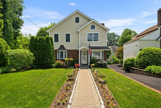 87 Bolton Ave, White Plains, NY 10605