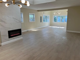 3295 Parkway Dr, Baldwin, NY 11510