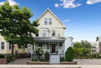 74 Edwin St, Dorchester Center, MA 02124