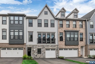 3 Cranberry Ln, Montvale, NJ 07645