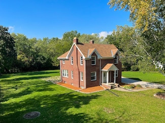 1924 N Newman Rd, Mount Pleasant, WI 53406