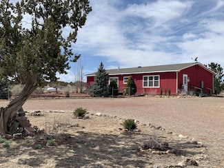 81 S Angus Loop St SE, Magdalena, NM 87825