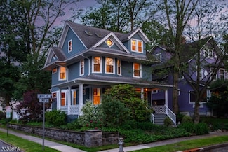 32 Morse Ave, East Orange, NJ 07017