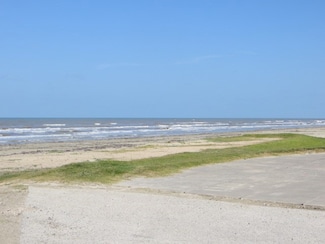 4229 Sand Crab Ln, Galveston, TX 77554