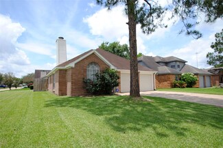 14534 County Cress Dr, Houston, TX 77047