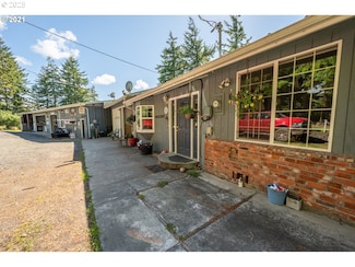 1960 Ranch Rd, Reedsport, OR 97467