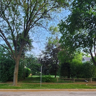 1219 W Sable Dr, Addison, IL 60101